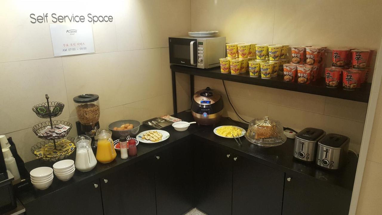 Almond Hotel Gupo Station Busan Bagian luar foto