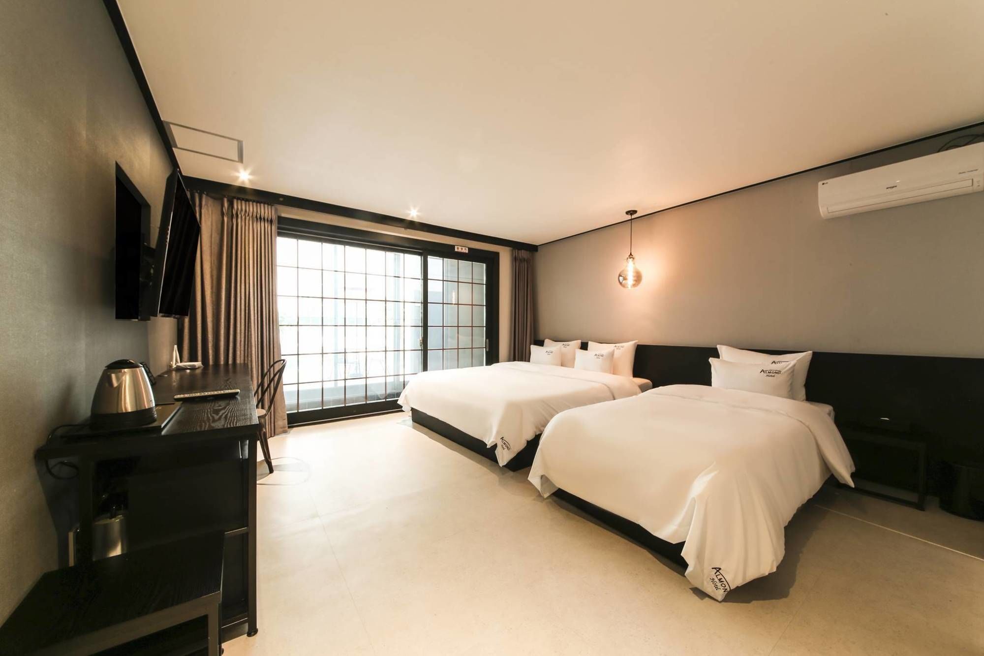 Almond Hotel Gupo Station Busan Bagian luar foto