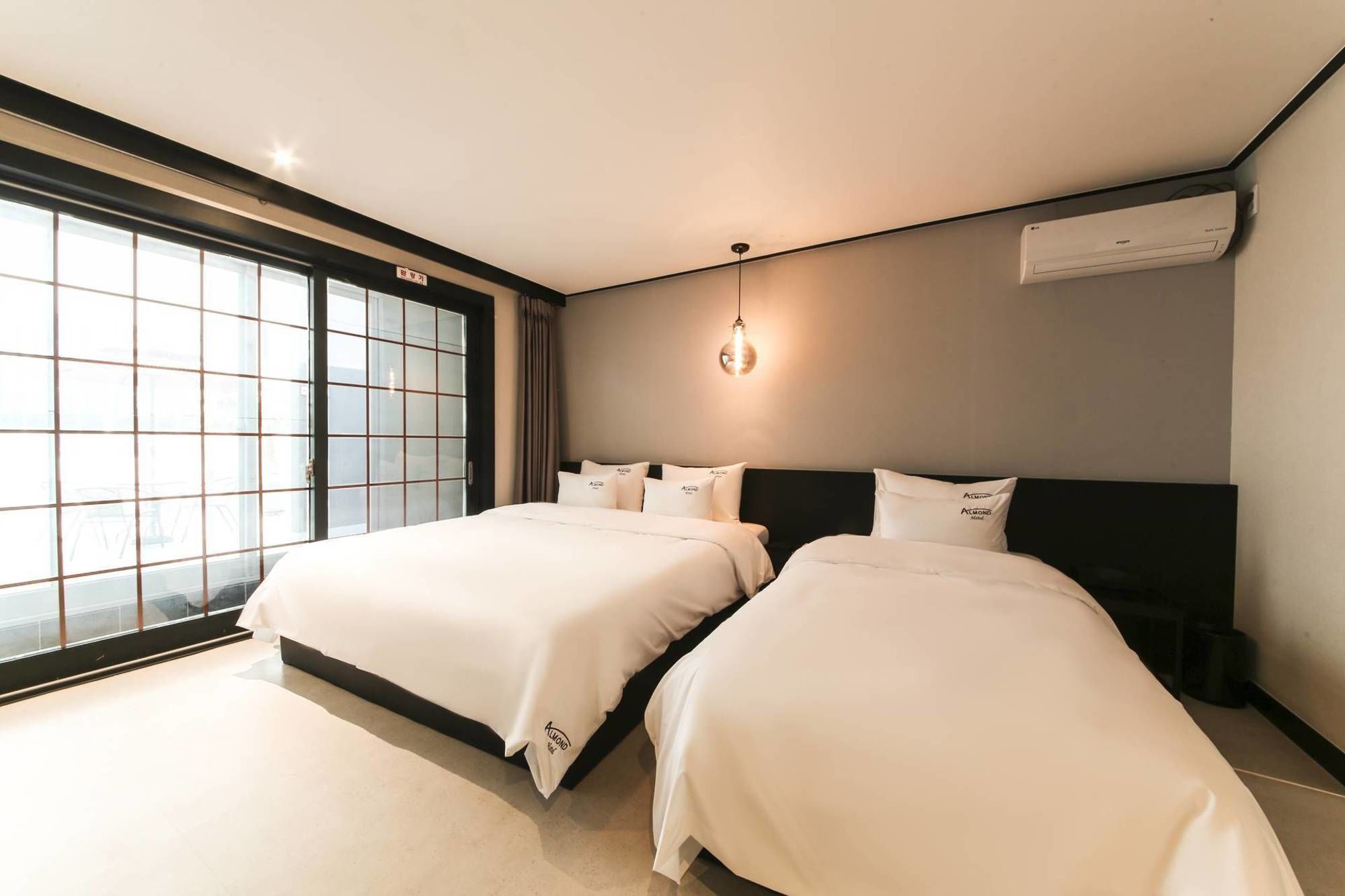 Almond Hotel Gupo Station Busan Bagian luar foto